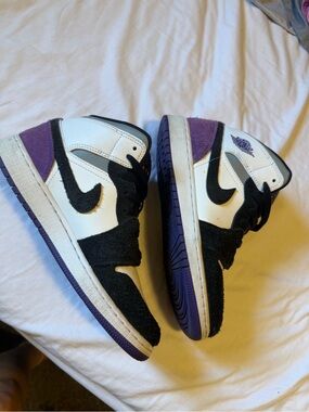 Nike Kids White, Black & Purple High-Top Sneakers - Youth